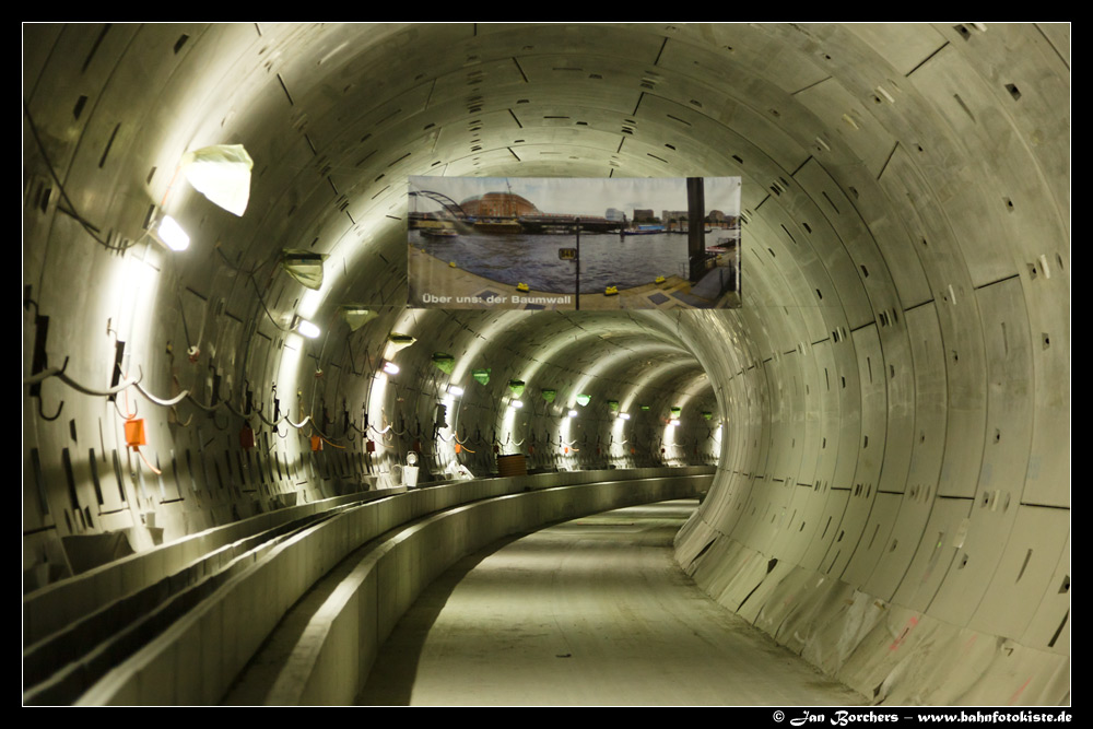 Tunnel U4